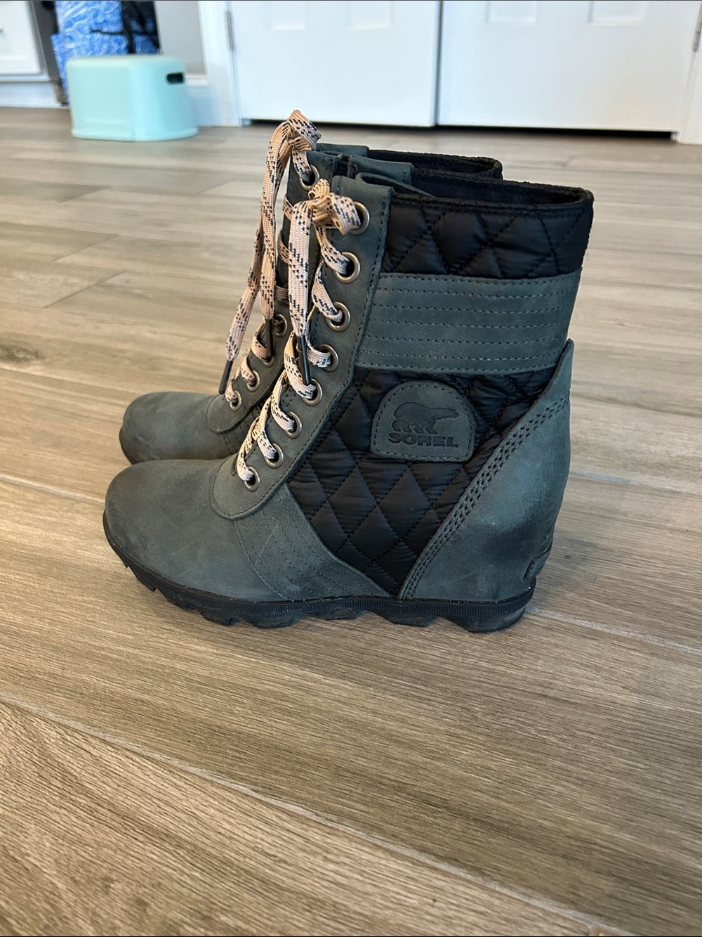 Sorel Women's Olive and Black Quilted Lace-Up Wedge Boots